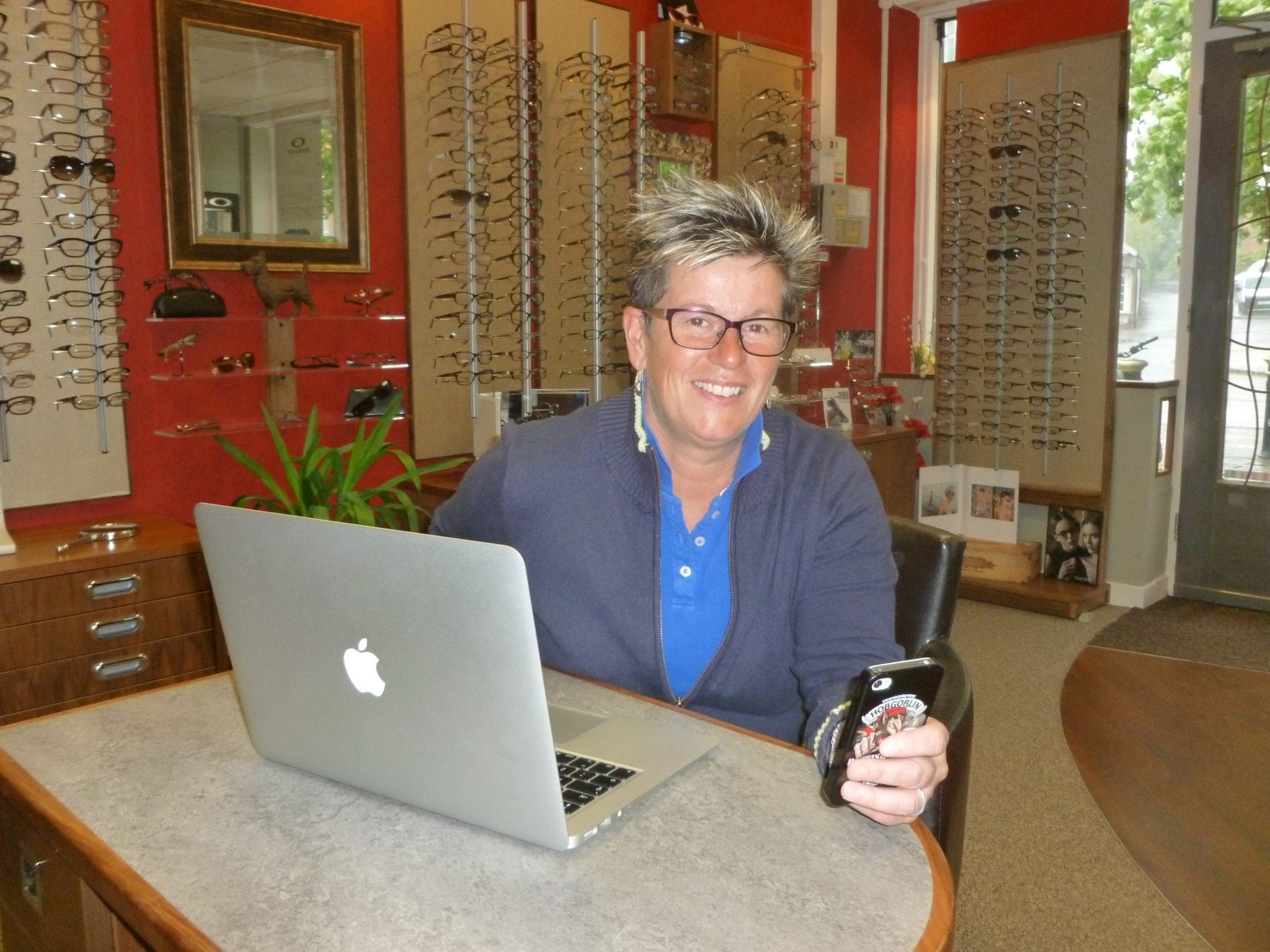 The Toll of Technomania on your Eyesight