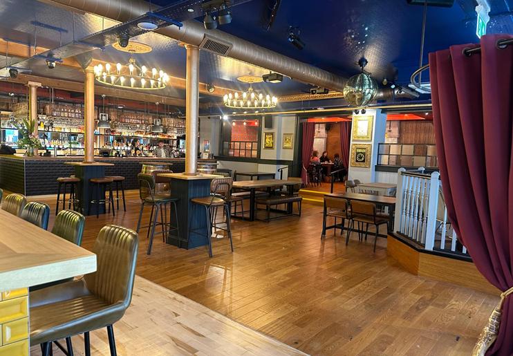 Win a Meal for Two at the new Queen of Hockley!